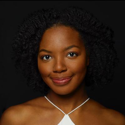 Headshot of Shawnia Yon, Class of 