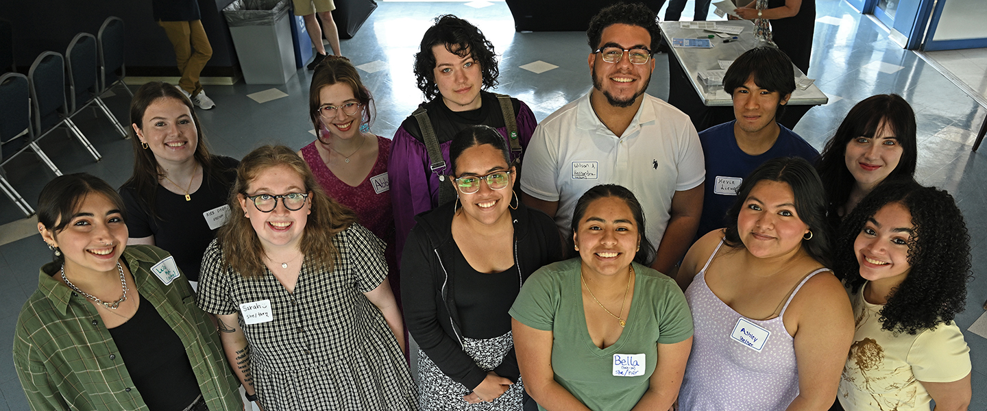 A group shot of the 12 Conn summer civic leader participants.