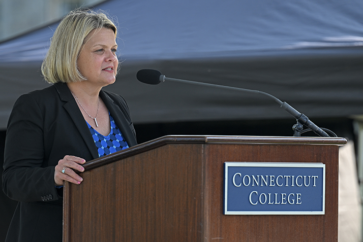 President Chapdelaine addresses new students and their families.